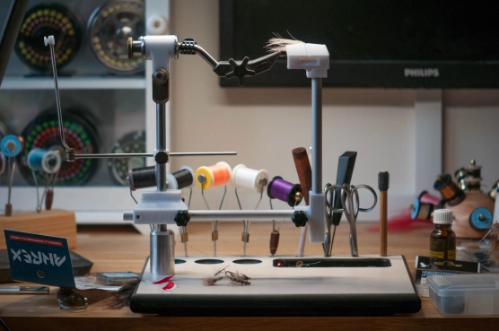 Mounted on the vise Mounted on the vise